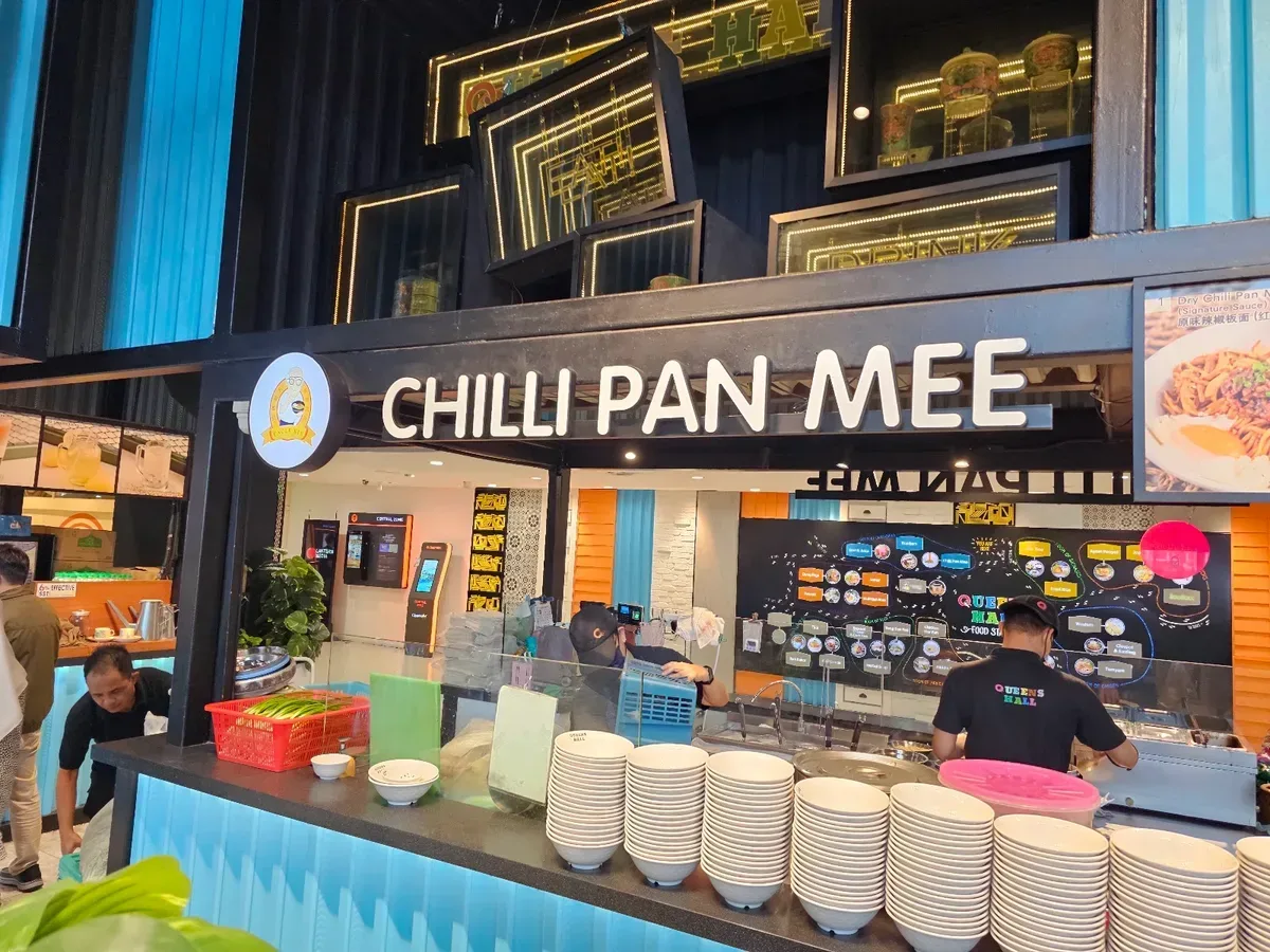 Uncle Kin's Chili Pan Mee @ Queensbay Mall — interior