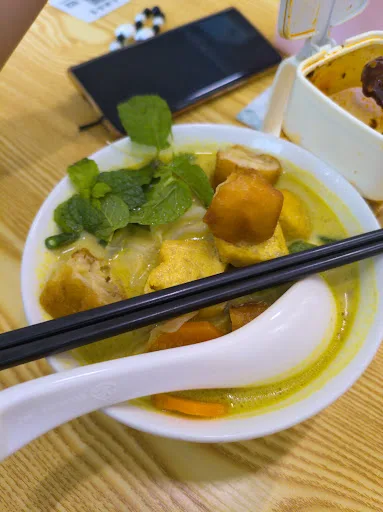 Uncle Loke Kopitiam 六叔茶室 — signature dish