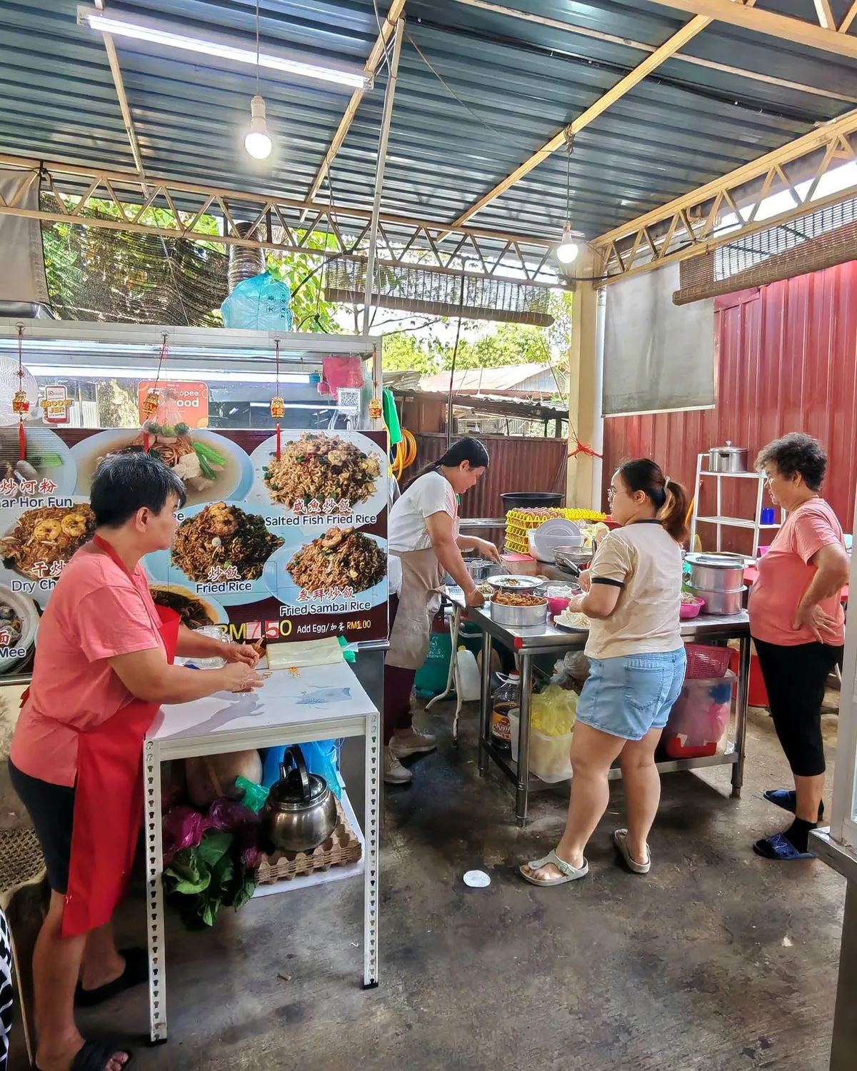 The Under The Tree char hor fun stall front, its menu board listing char hor fun, dry char, fried rice and salted fish fried rice at RM 7.50