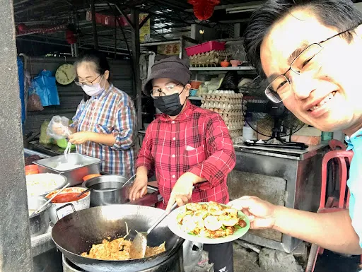 Under The Tree Char Koay Teow — g