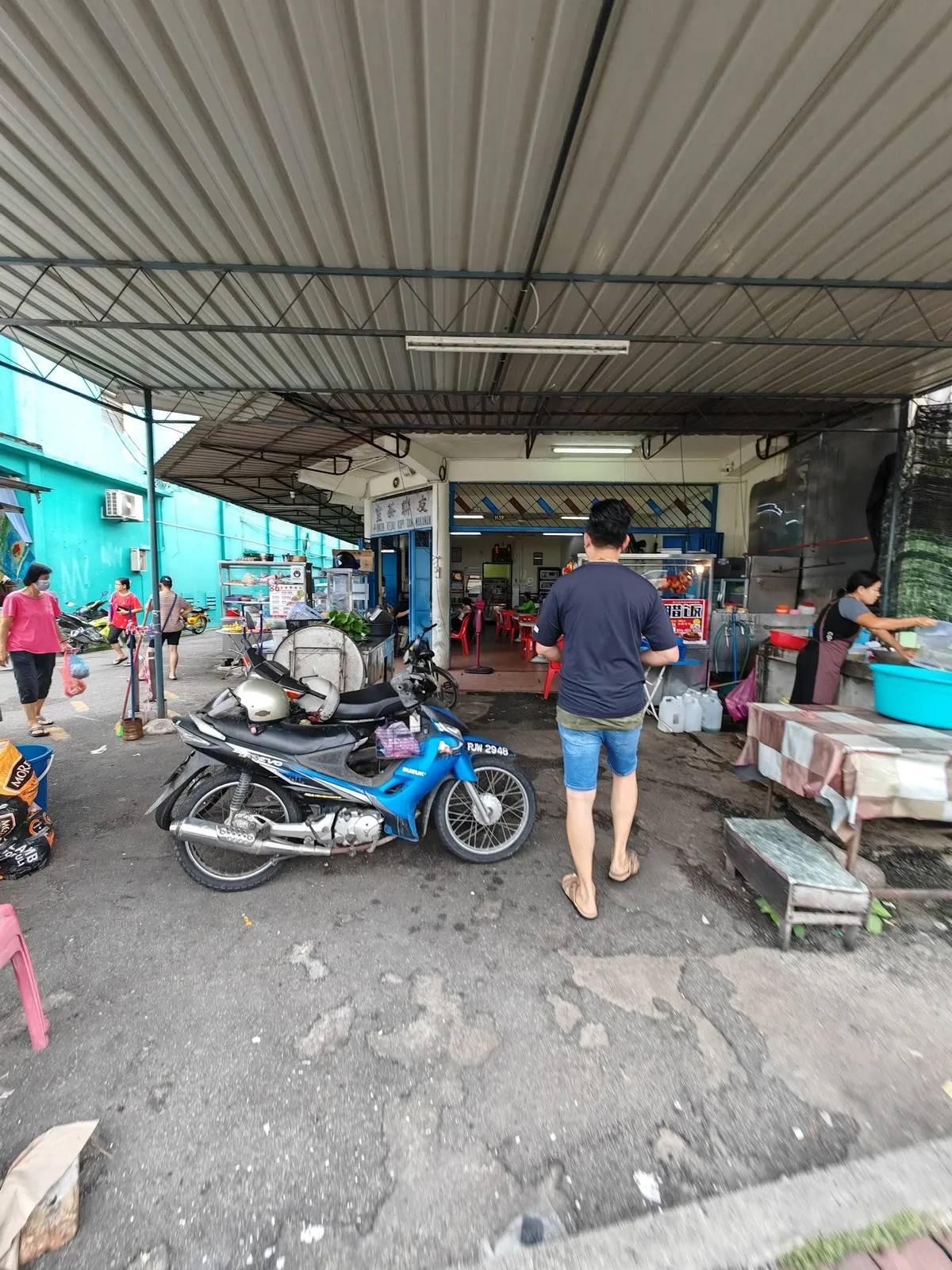 Union Cafe Kepala Batas Chicken Rice — storefront