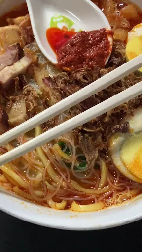 WAH! HOKKIEN MEE — dish