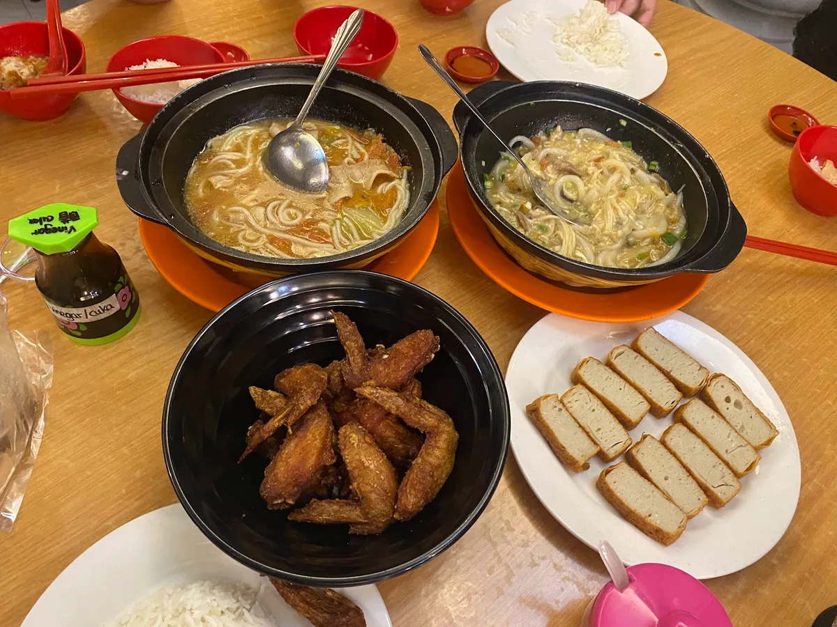 Wai Kee Restaurant (威记瓦煲老鼠粉) — signature dish