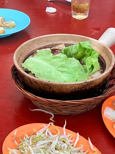 Wang Ji Bak Kut Teh 旺记肉骨茶(BM Famous) — signature dish