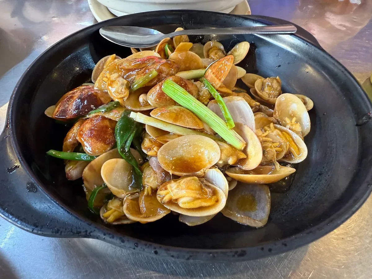 Weld Quay (Tree Shade) Da Shu Xia Seafood House — signature dish