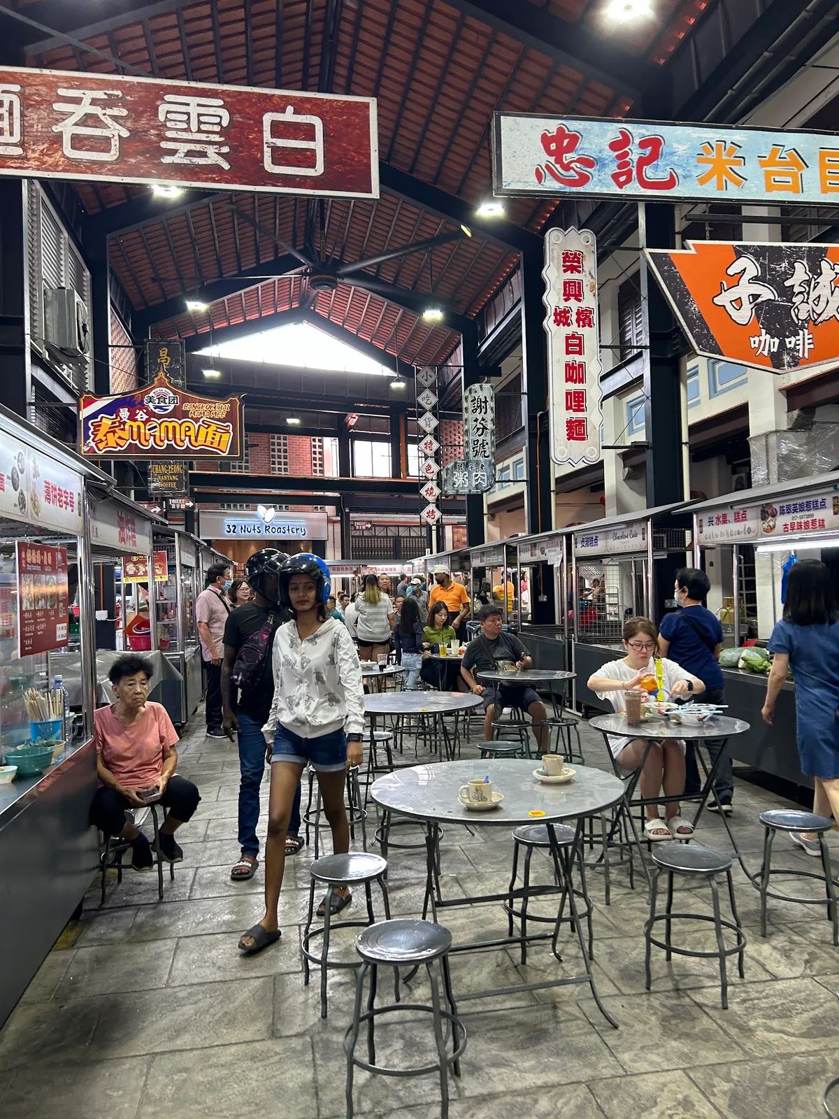 White Wan Tan Mee (大山脚闻名白云吞面) — interior