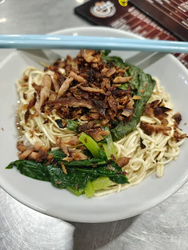 White Wan Tan Mee (大山脚闻名白云吞面) — signature dish