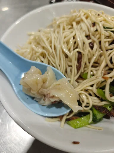 White Wan Tan Mee (大山脚闻名白云吞面) — signature dish