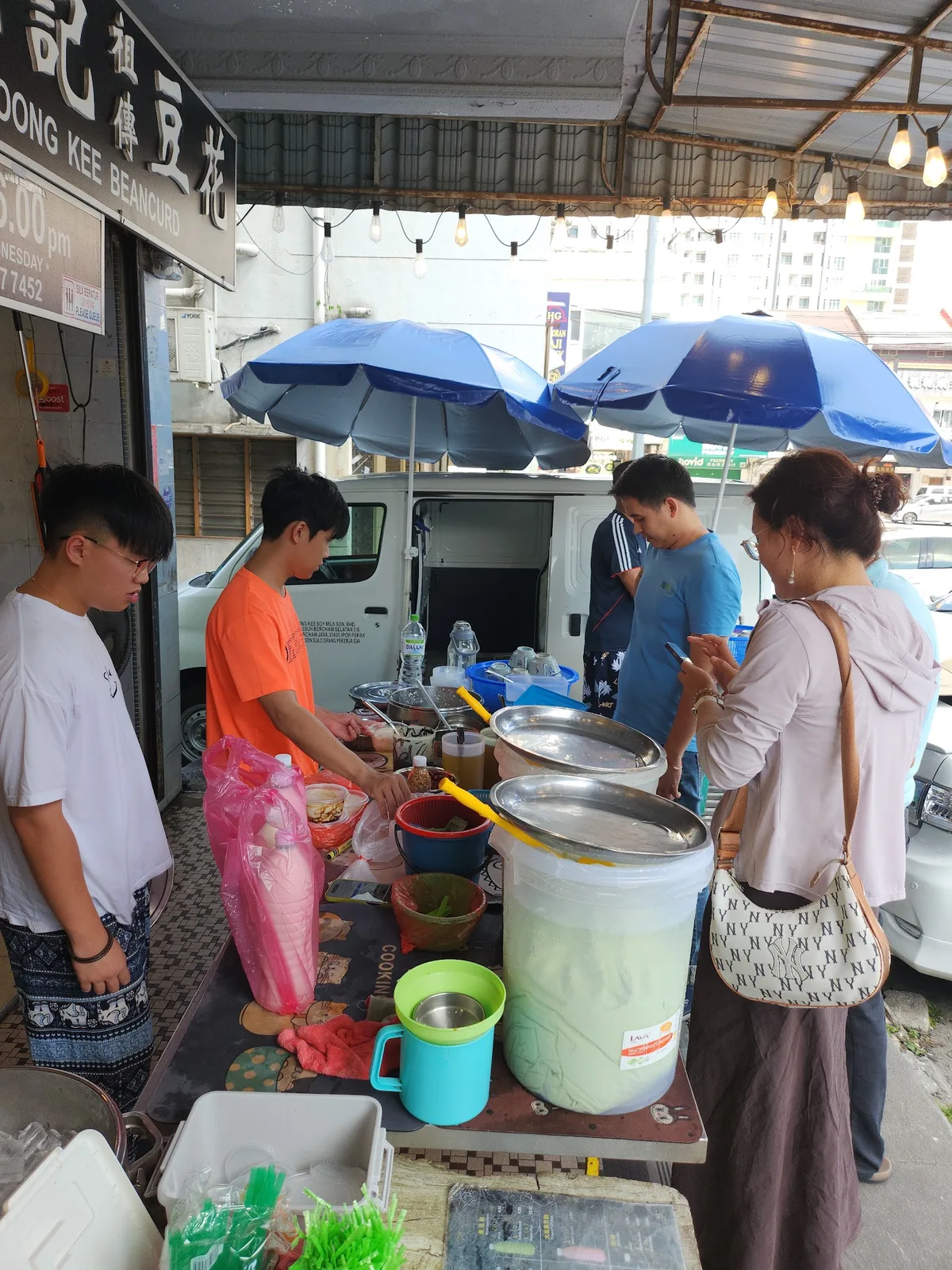 Woong Kee Traditional Bean Curd — storefront