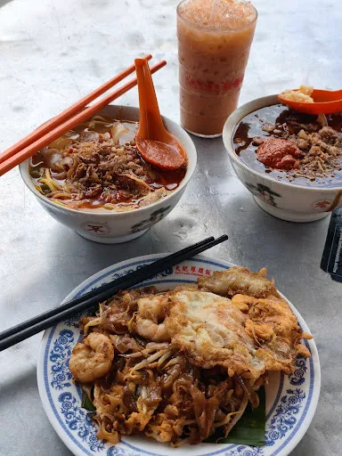 Xen Teck Cafe Curry Mee — dish