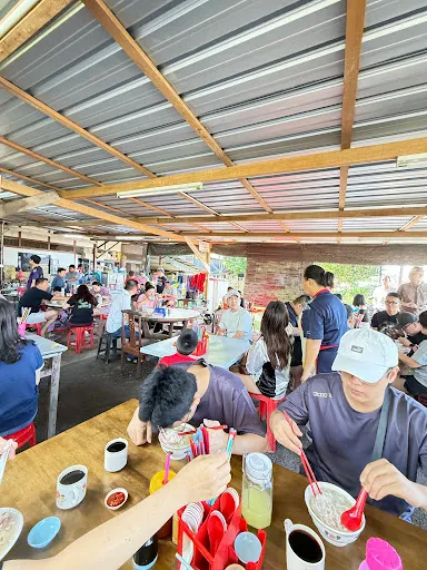 Xin Yuan Lemon Koay Teow Tng — interior