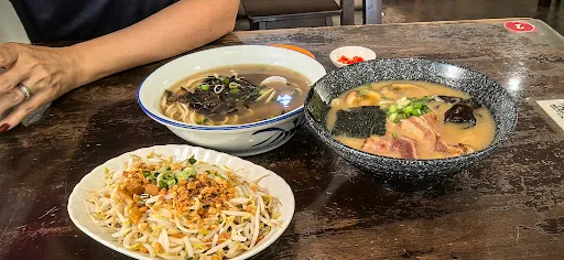 Xing Fu Noodle House 幸福面馆 (Ah Gu Pan Mee 阿牛板面) — dish