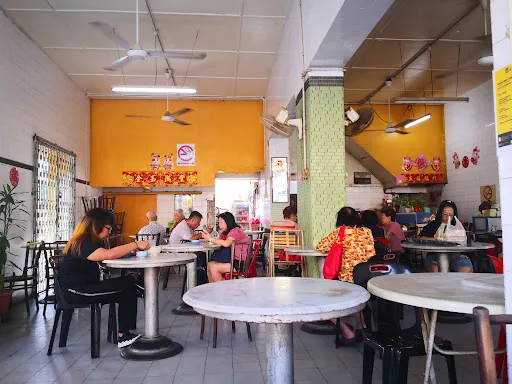 Yee Keng Cafe & Restaurant Wantan Mee — exterior