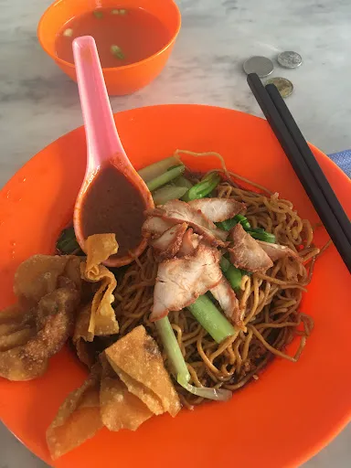 Yee Keng Cafe & Restaurant Wantan Mee — dish