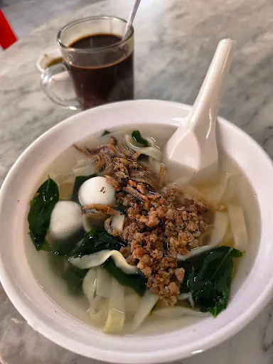 Yee Keng Cafe & Restaurant Wantan Mee — dish