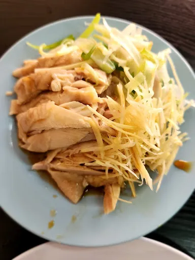 Yee Sang Kai Chok Cafe — dish