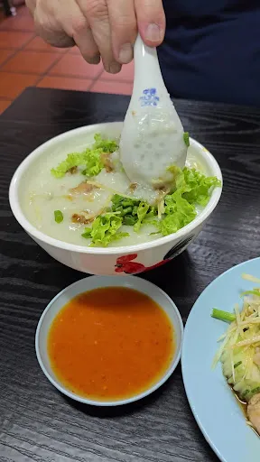 Yee Sang Kai Chok Cafe — dish