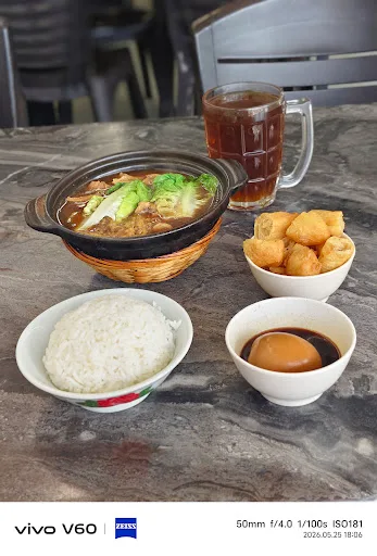 Yi Pin Xiang Bak Kut Teh Simpang Ampat — signature dish