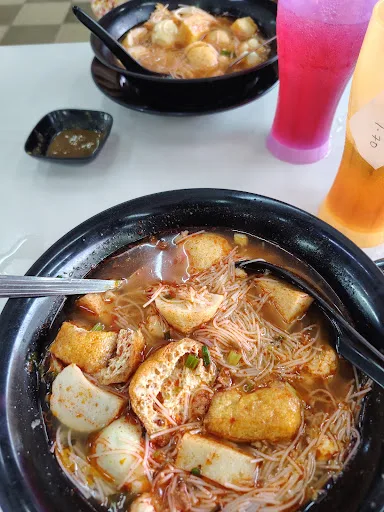 Yong Tau Foo Bagan Ajam — signature dish
