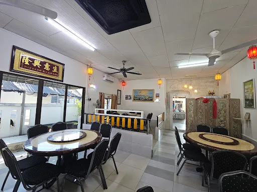Yu Xuan Kopitiam — interior
