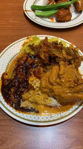 Yusuf Restaurant Nasi Kandar — signature dish