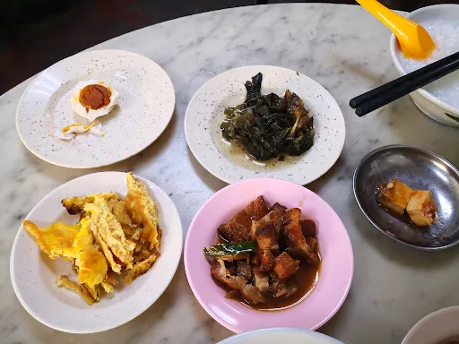 李平记清香粥 — dish