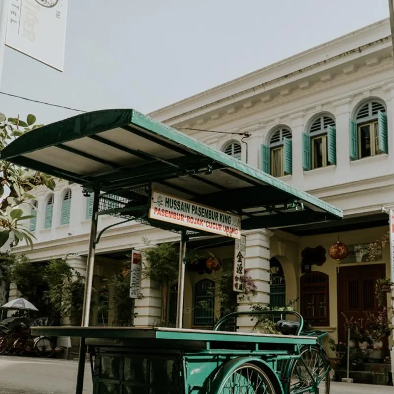 Hussain Pasembur King — storefront