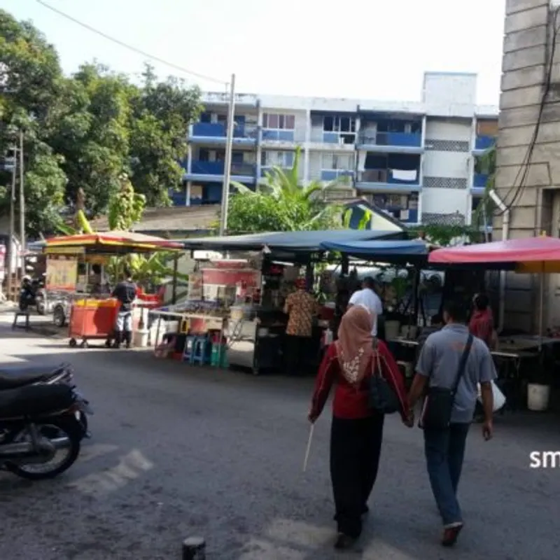 Kareem Pasembur Rojak — storefront