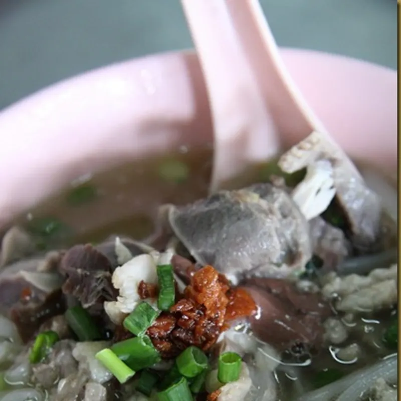 Lum Lai Cecil Street Market Koay Teow Th'ng — dish from the review