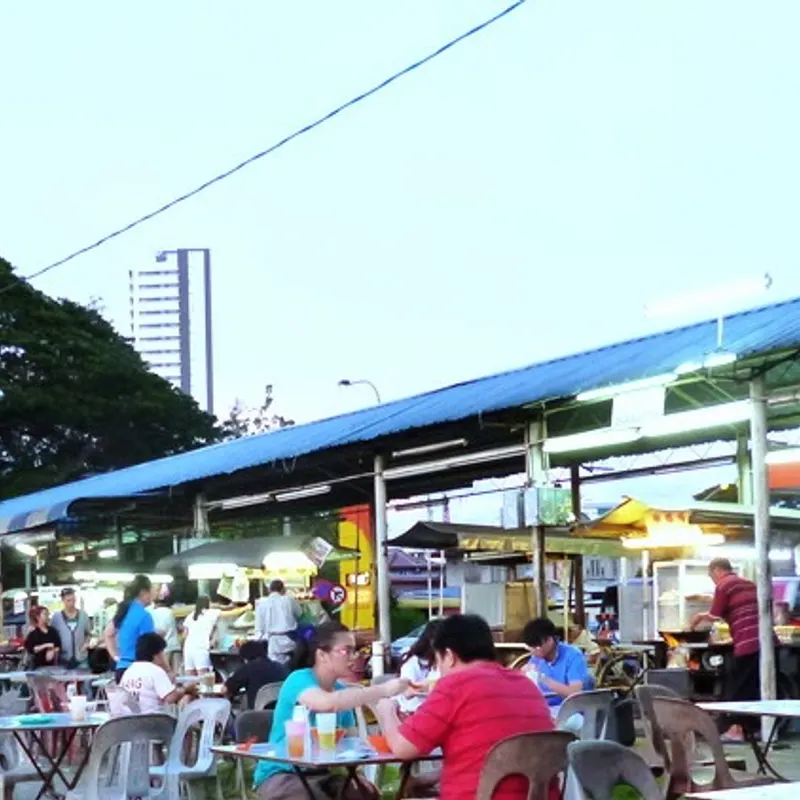 Padang Brown Night Curry Mee — interior