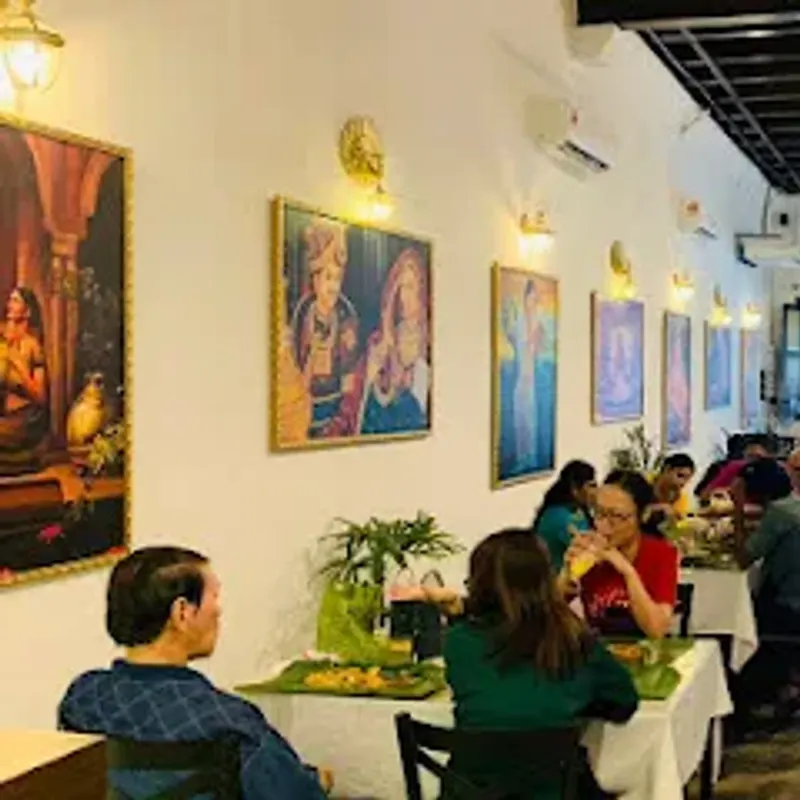 Shobana's Kitchen — interior