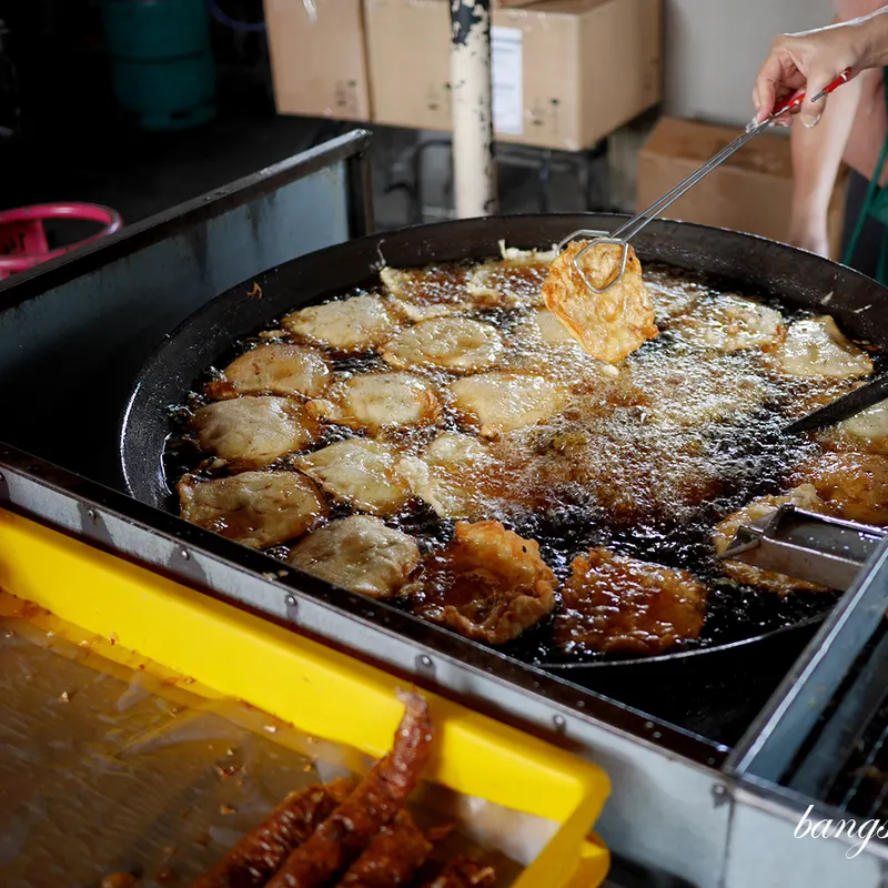 Tan Jetty Prawn Fritters & Loh Bak — dish from the review