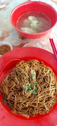 Heenri Yeow — photo from their Google review
