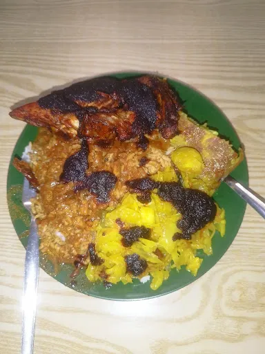 Amir Fahmi — photo from their Google review