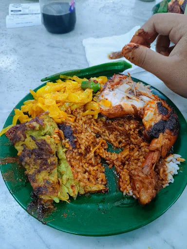 Amil Mohd Noor — photo from their Google review