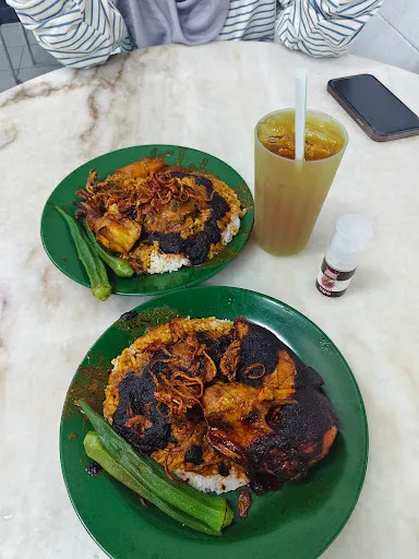 Muhammad Izzat — photo from their Google review