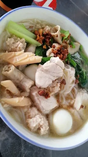 H Y Tan — photo from their Google review