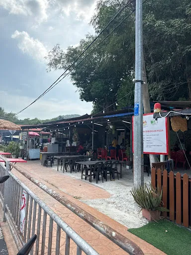 Azrie Mohammad — photo from their Google review