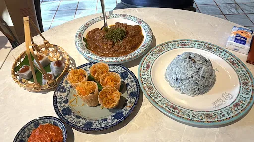 Tan Qiwen — photo from their Google review