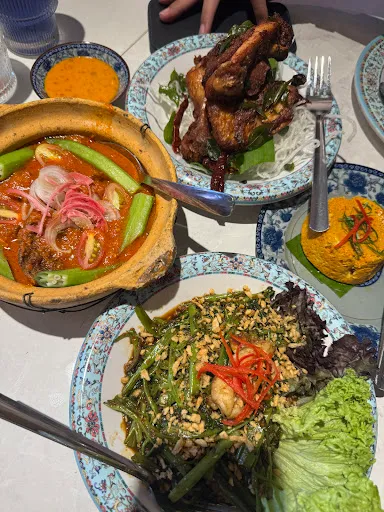Nazratul Azreen — photo from their Google review