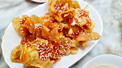 素小栎BUDHAVEG — photo from their Google review