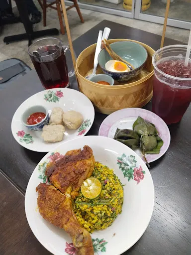 zheeshuen poon — photo from their Google review