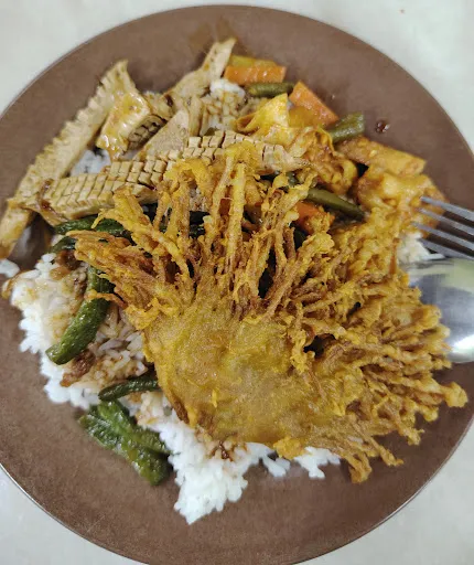 Chloe Boon — photo from their Google review