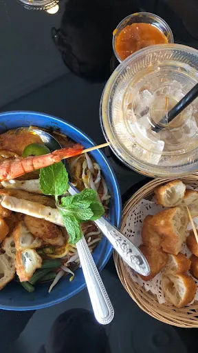 Azeem Lenin — photo from their Google review
