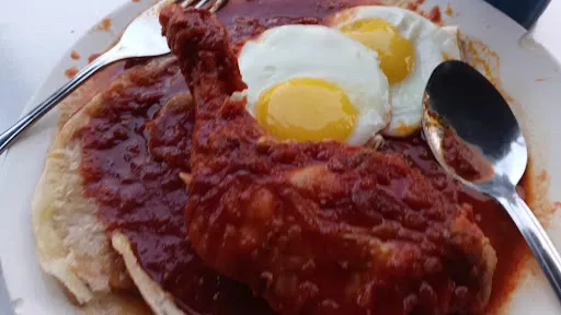 Ronnie Chew — photo from their Google review