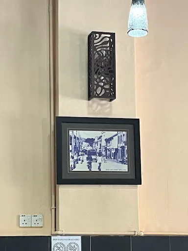 Elina Aziz — photo from their Google review
