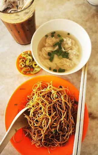 YansenPattaya555 — photo from their Google review