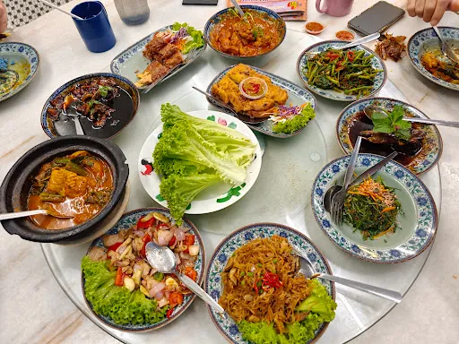 Yi Heng Chiang — photo from their Google review