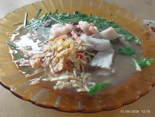 yan lee — photo from their Google review