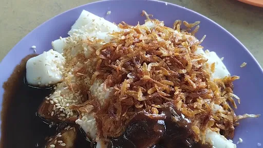 Ronnie Chew — photo from their Google review